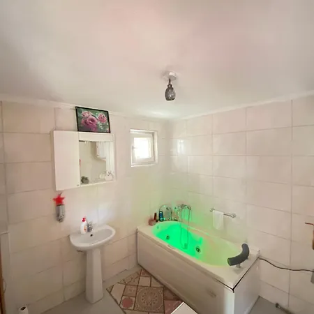 Holiday home Rest With Jacuzzi Sarajevo