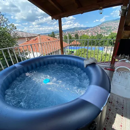 Rest With Jacuzzi Holiday home *